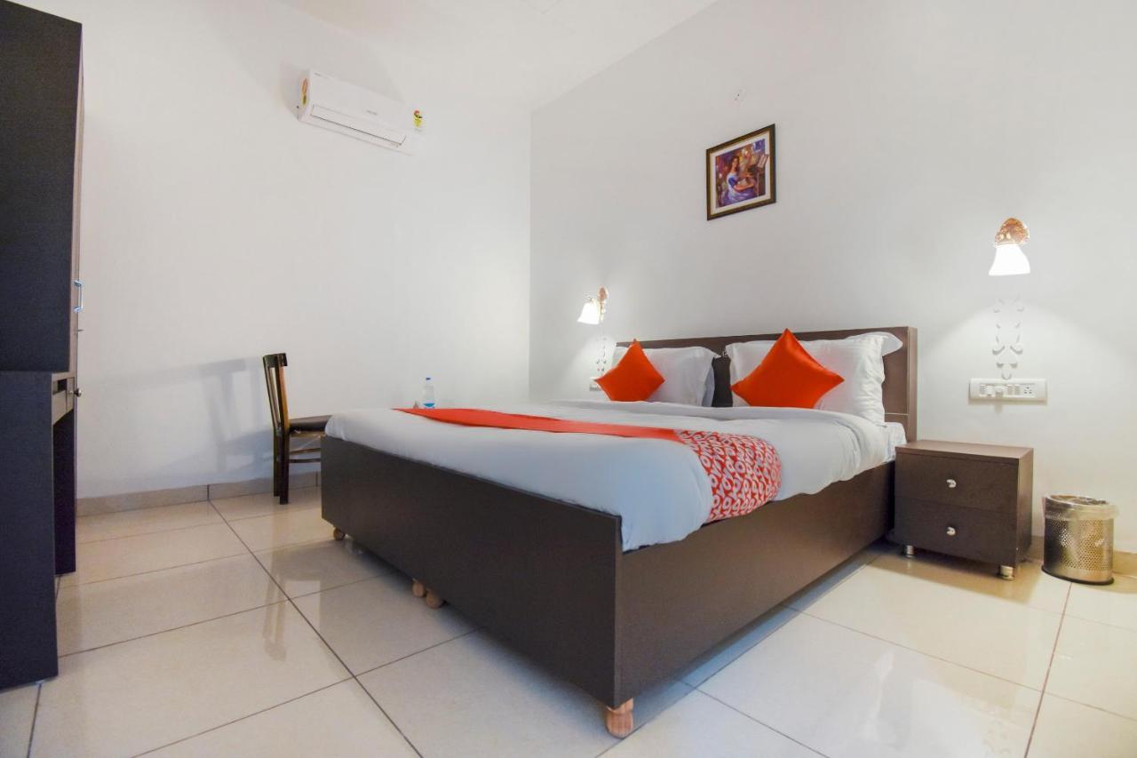 فندق Oyo 75460 Sky High Residency لوديانا المظهر الخارجي الصورة