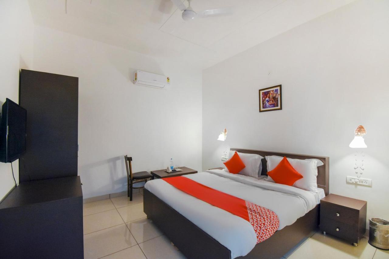 فندق Oyo 75460 Sky High Residency لوديانا المظهر الخارجي الصورة