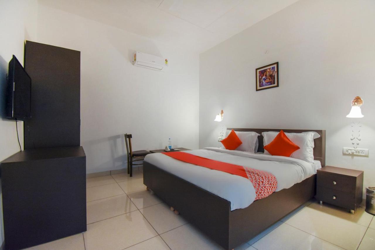 فندق Oyo 75460 Sky High Residency لوديانا المظهر الخارجي الصورة